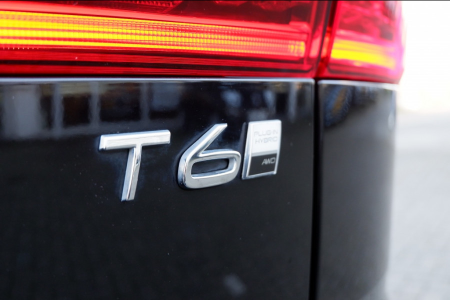 Volvo XC60 2.0 T6 Ultra Dark. AWD / PHEV Long range / Full Option / INCL. f