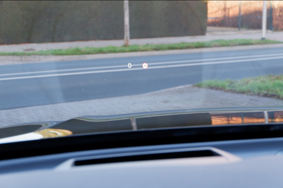 Volvo XC60 2.0 T6 Ultra Dark. AWD / PHEV Long range / Full Option / INCL. f