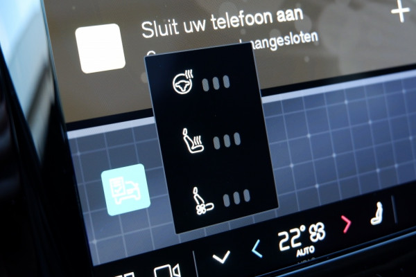 Volvo XC60 2.0 T6 Ultra Dark. AWD / PHEV Long range / Full Option / INCL. f