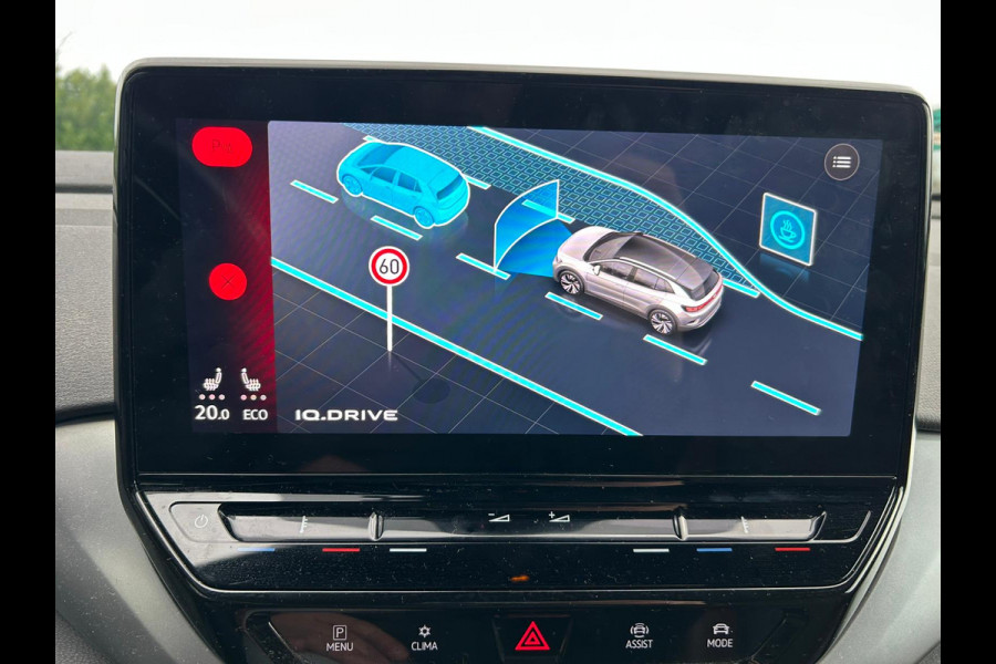 Volkswagen ID.4 First 77kWh Adap.Cruise Camera Trekhaak Pdc Android Auto Apple Carplay Stoelverwarming Navi Ecc Mirrorlink Privacy Glas Lmv Keyless DAB Origineel Nederlandse Auto 1.000KG Trekgewicht