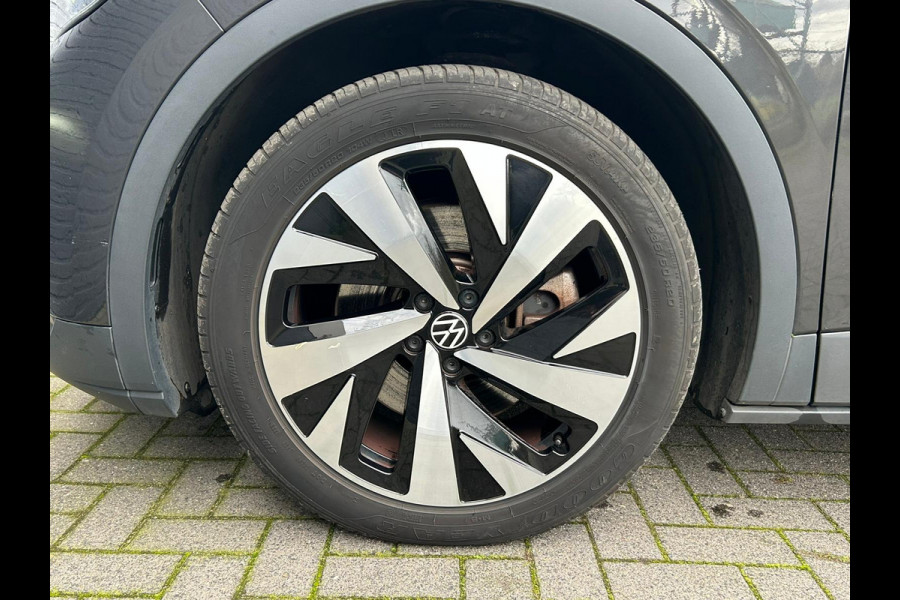 Volkswagen ID.4 First 77kWh Adap.Cruise Camera Trekhaak Pdc Android Auto Apple Carplay Stoelverwarming Navi Ecc Mirrorlink Privacy Glas Lmv Keyless DAB Origineel Nederlandse Auto 1.000KG Trekgewicht
