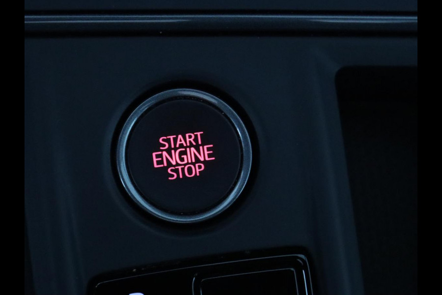 CUPRA Leon 1.4 eHybrid VZ | 245pk | Panoramadak | Stoelverwarming | Camera | Carplay | Adaptive cruise | Keyless | Navigatie | 19'' | Sportstoelen | Full LED | PHEV | Plug In