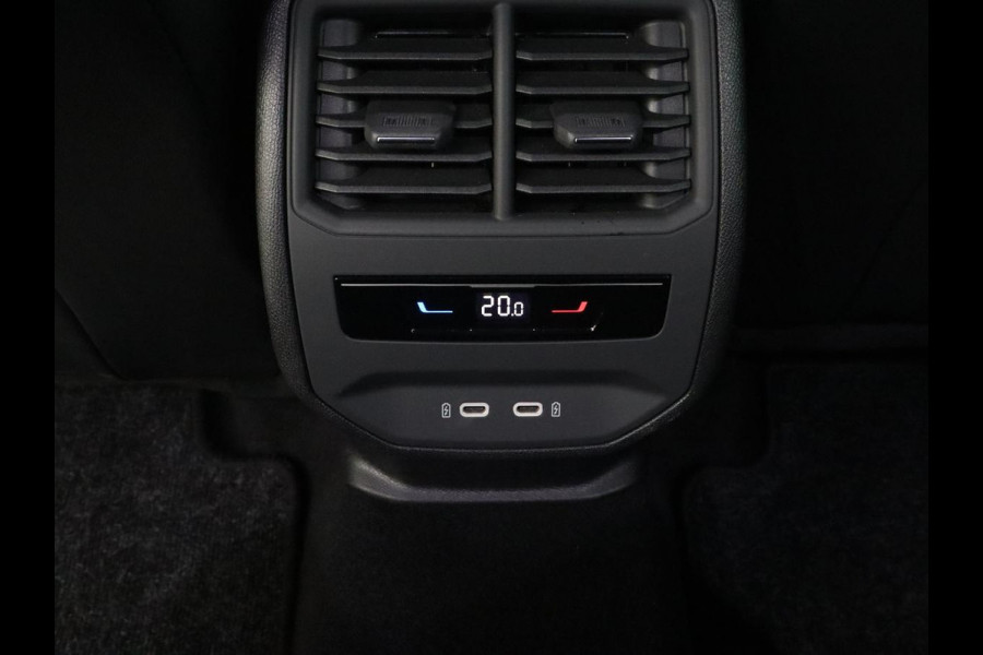 CUPRA Leon 1.4 eHybrid VZ | 245pk | Panoramadak | Stoelverwarming | Camera | Carplay | Adaptive cruise | Keyless | Navigatie | 19'' | Sportstoelen | Full LED | PHEV | Plug In