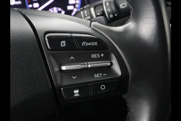 Hyundai Kona 1.6 GDI HEV Fashion | Head-Up | Trekhaak | Adaptive cruise | Camera | Carplay | Keyless | Dodehoek detectie | Climate control | Bluetooth