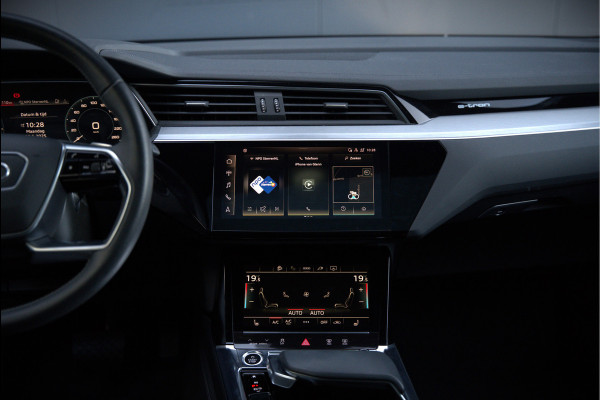 Audi e-tron 50 quattro S edition 71 kWh | S Line | Black Edition | Panoramadak | Memory Seats | Camera | Luchtvering | Adaptive Cruise Control | Keyless | Matrix LED | Leder | Stoelverwarming | NAP | BTW