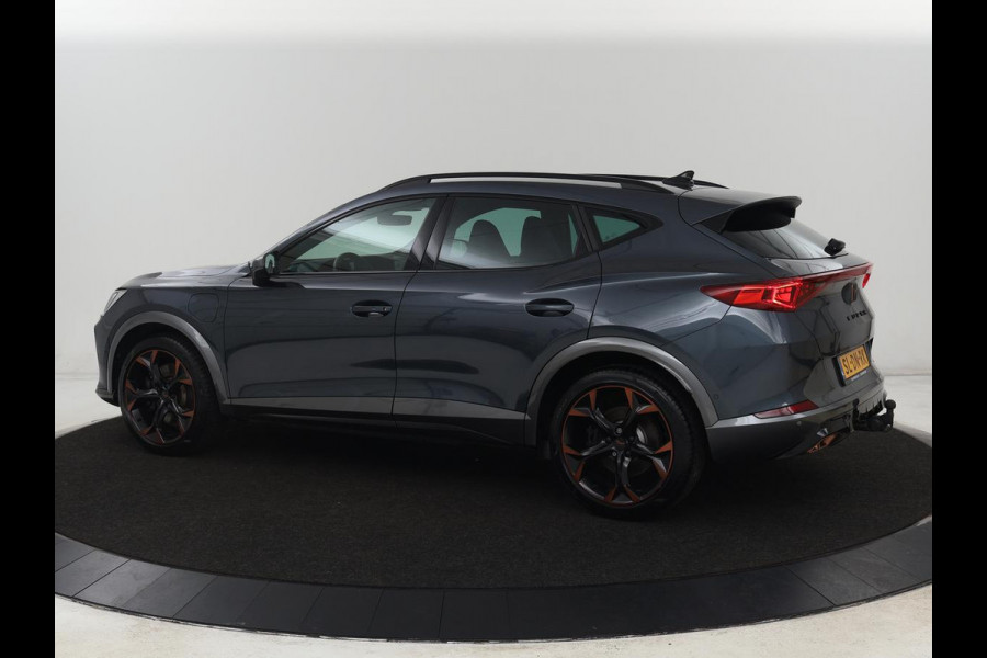 CUPRA Formentor 1.4 eHybrid VZ | 245pk | Trekhaak | Leder | Stoelverwarming | Camera | Carplay | Adaptive cruise | Memory | Keyless | 19'' | Full LED | Sportstoelen | PHEV | Plug In
