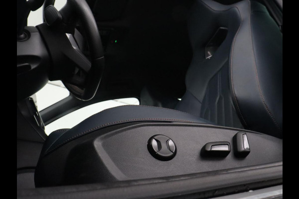 CUPRA Formentor 1.4 eHybrid VZ | 245pk | Trekhaak | Leder | Stoelverwarming | Camera | Carplay | Adaptive cruise | Memory | Keyless | 19'' | Full LED | Sportstoelen | PHEV | Plug In