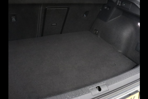 CUPRA Formentor 1.4 eHybrid VZ | 245pk | Trekhaak | Leder | Stoelverwarming | Camera | Carplay | Adaptive cruise | Memory | Keyless | 19'' | Full LED | Sportstoelen | PHEV | Plug In