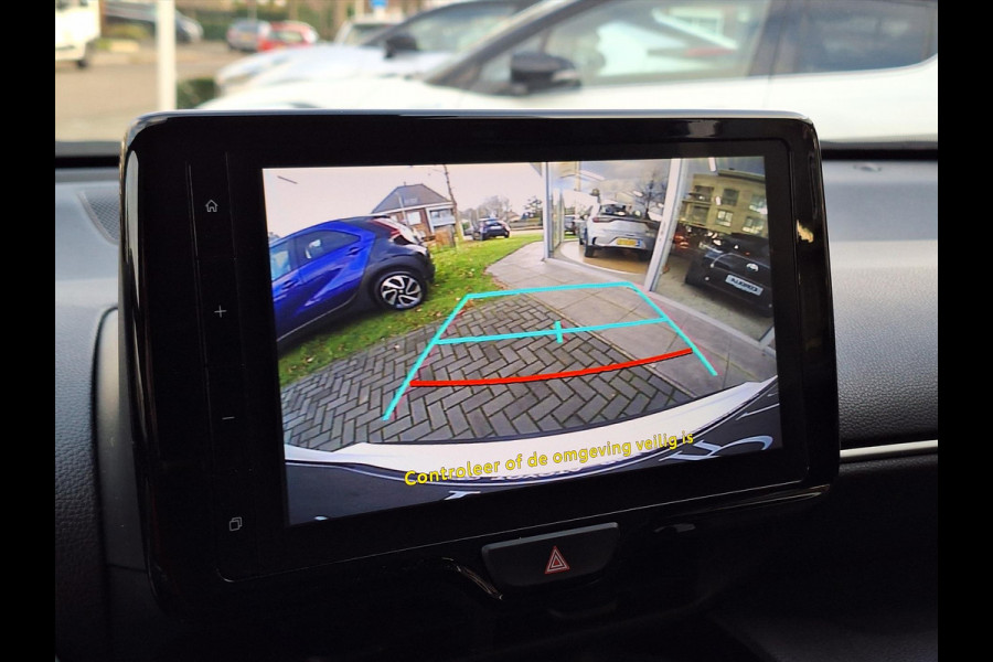 Toyota Yaris Cross 1.5 Hybrid Dynamic plus | Smart Connect, Stoelverwarming, Keyless, 17 inch, Privacy glass, Adaptive cruise control
