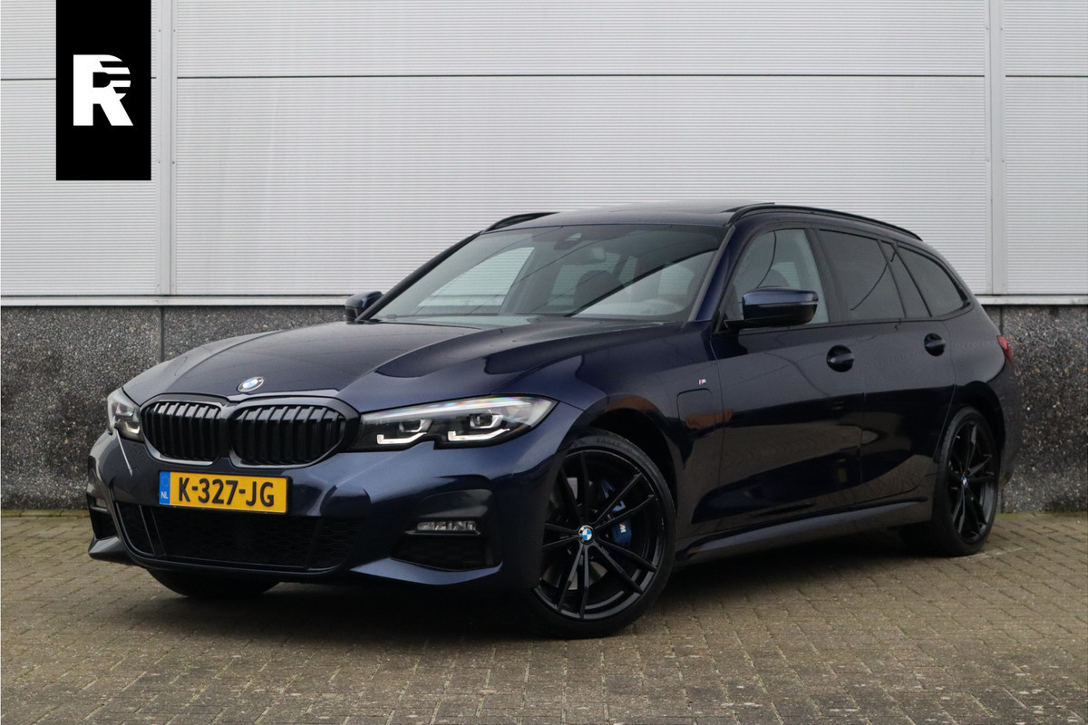 BMW 3 Serie Touring 330e xDrive M-Sport Panorama / 19inch / Harman Kardon /