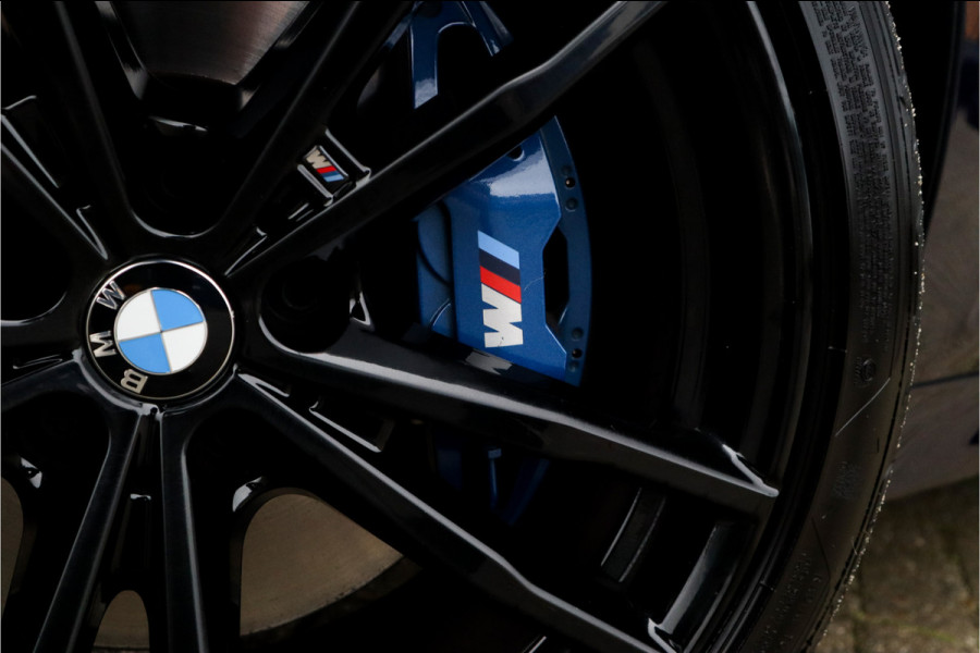 BMW 3 Serie Touring 330e xDrive M-Sport Panorama / 19inch / Harman Kardon /