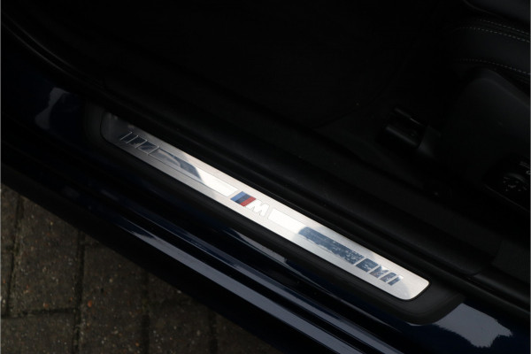 BMW 3 Serie Touring 330e xDrive M-Sport Panorama / 19inch / Harman Kardon /