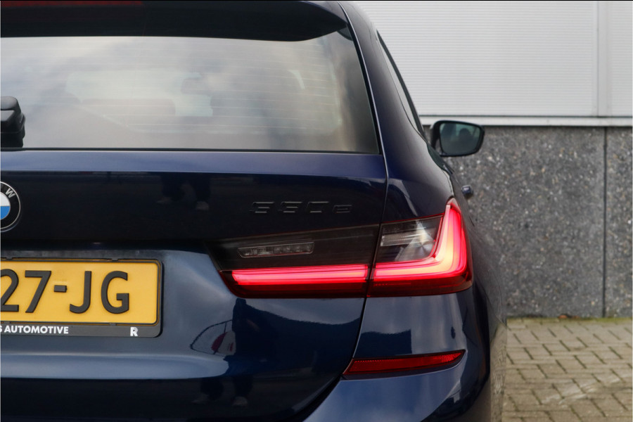 BMW 3 Serie Touring 330e xDrive M-Sport Panorama / 19inch / Harman Kardon /