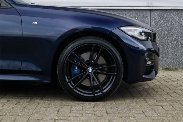 BMW 3 Serie Touring 330e xDrive M-Sport Panorama / 19inch / Harman Kardon /
