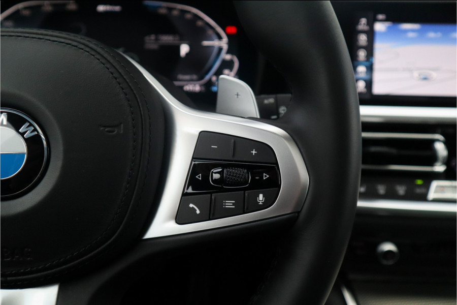 BMW 3 Serie Touring 330e xDrive M-Sport Panorama / 19inch / Harman Kardon /