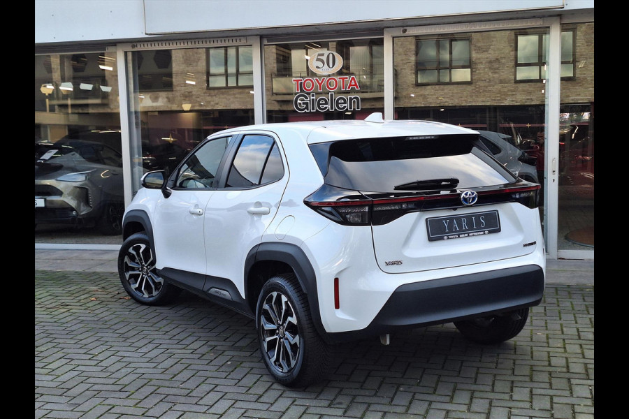 Toyota Yaris Cross 1.5 Hybrid Dynamic plus | Smart Connect, Stoelverwarming, Keyless, 17 inch, Privacy glass, Adaptive cruise control