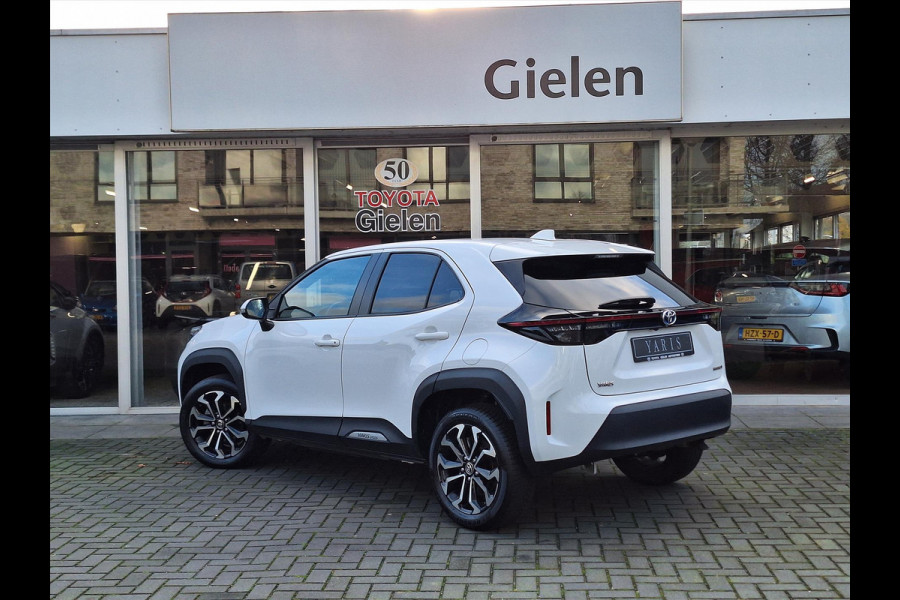 Toyota Yaris Cross 1.5 Hybrid Dynamic plus | Smart Connect, Stoelverwarming, Keyless, 17 inch, Privacy glass, Adaptive cruise control