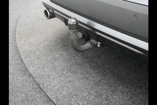 BMW X1 xDrive25e Sportline Plug In Hybrid 221pk Dealer O.H. PHEV | Trekhaak | Panodak | Adaptive Cruise | Camera | Lederen Sportstoelen Memory & Verwarmd | Sfeerverlichting | Navigatie | DAB |