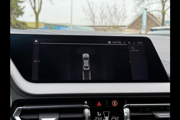BMW 2 Serie Gran Coupé 218i Aut. M-Sport | Sportstoelen | Navi | Live Cockpit |