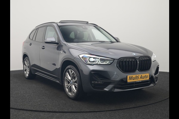 BMW X1 xDrive25e Sportline Plug In Hybrid 221pk Dealer O.H PHEV | Panodak | Adaptive Cruise | Camera | Sportstoelen Verwarmd | Sfeerverlichting | Navigatie | DAB |
