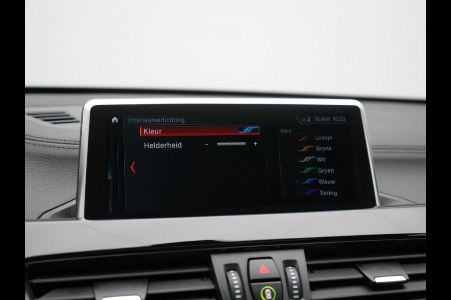 BMW X1 xDrive25e Sportline Plug In Hybrid 221pk Dealer O.H PHEV | Panodak | Adaptive Cruise | Camera | Sportstoelen Verwarmd | Sfeerverlichting | Navigatie | DAB |