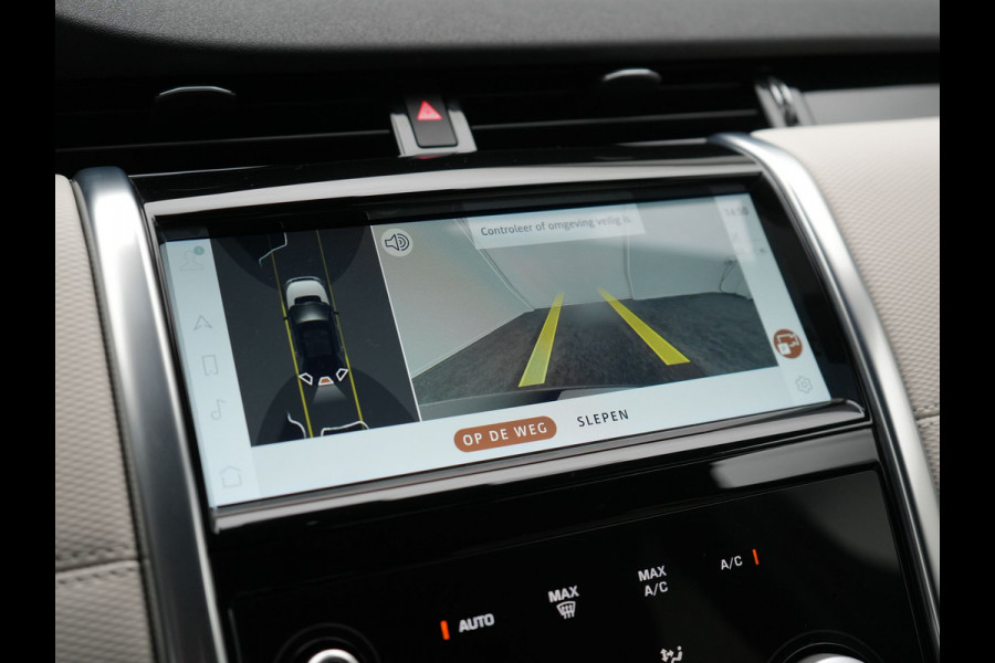 Land Rover Discovery Sport P300e R-Dynamic HSE Plug In Hybrid 309pk Dealer O.H. PHEV | Trekhaak Afn. |  Adaptive Cruise | Camera | Meridian Audio | Alcantara Sportstoelen Memory & Verwarmd | Stuur Verwarmd | Apple Carplay | Keyless | Blis | Navigatie | DAB |