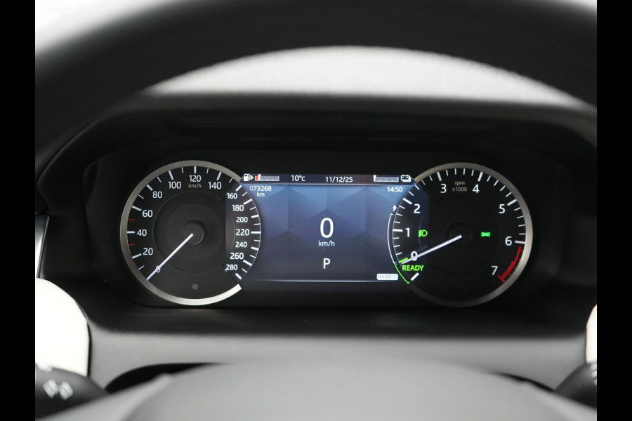 Land Rover Discovery Sport P300e R-Dynamic HSE Plug In Hybrid 309pk Dealer O.H. PHEV | Trekhaak Afn. |  Adaptive Cruise | Camera | Meridian Audio | Alcantara Sportstoelen Memory & Verwarmd | Stuur Verwarmd | Apple Carplay | Keyless | Blis | Navigatie | DAB |