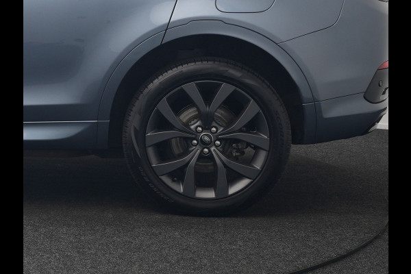 Land Rover Discovery Sport P300e R-Dynamic HSE Plug In Hybrid 309pk Dealer O.H. PHEV | Trekhaak Afn. |  Adaptive Cruise | Camera | Meridian Audio | Alcantara Sportstoelen Memory & Verwarmd | Stuur Verwarmd | Apple Carplay | Keyless | Blis | Navigatie | DAB |