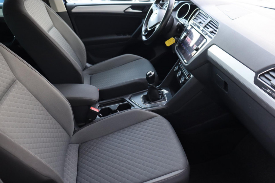Volkswagen Tiguan 1.5 TSI Comfortline org.NL navi trekhaak