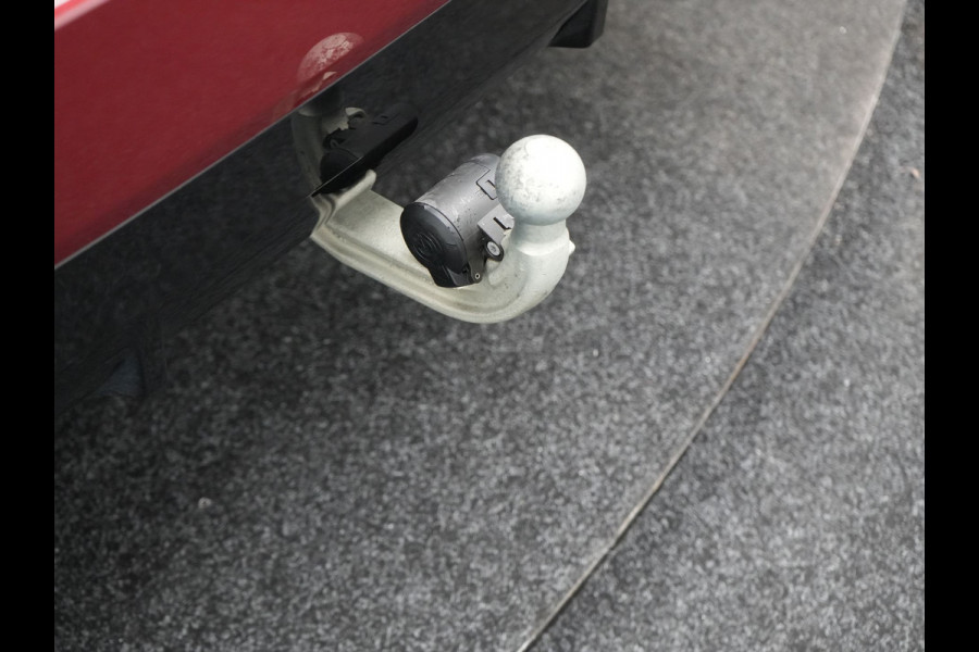 BMW X3 xDrive30e M Sport Plug In Hybrid 293pk Dealer O.H. PHEV | Trekhaak Af Fabriek | Panodak | Head Up | 360 Camera | Laser LED | 20"L.M | Lederen Sportstoelen Ventilatie &  Memory | Sfeerverlichting | Stoelen & Stuur Verwarmd | Aventurinrot III M