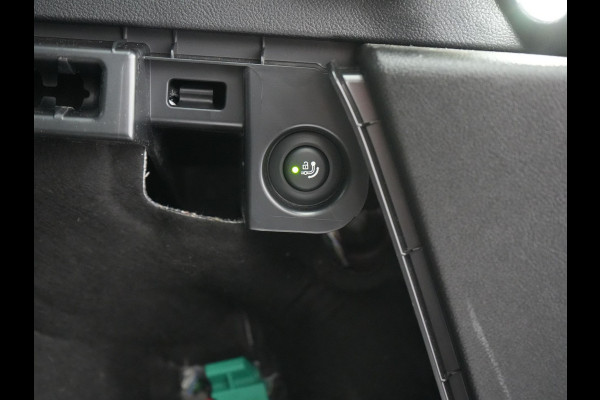 BMW X3 xDrive30e M Sport Plug In Hybrid 293pk Dealer O.H. PHEV | Trekhaak Af Fabriek | Panodak | Head Up | 360 Camera | Laser LED | 20"L.M | Lederen Sportstoelen Ventilatie &  Memory | Sfeerverlichting | Stoelen & Stuur Verwarmd | Aventurinrot III M