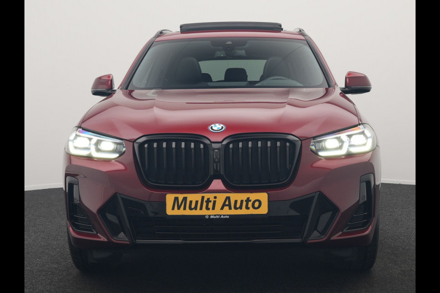 BMW X3 xDrive30e M Sport Plug In Hybrid 293pk Dealer O.H. PHEV | Trekhaak Af Fabriek | Panodak | Head Up | 360 Camera | Laser LED | 20"L.M | Lederen Sportstoelen Ventilatie &  Memory | Sfeerverlichting | Stoelen & Stuur Verwarmd | Aventurinrot III M