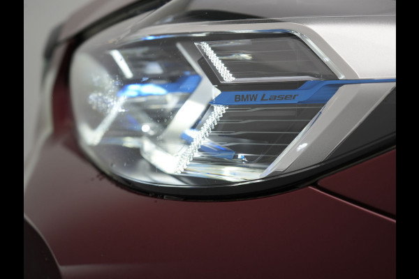 BMW X3 xDrive30e M Sport Plug In Hybrid 293pk Dealer O.H. PHEV | Trekhaak Af Fabriek | Panodak | Head Up | 360 Camera | Laser LED | 20"L.M | Lederen Sportstoelen Ventilatie &  Memory | Sfeerverlichting | Stoelen & Stuur Verwarmd | Aventurinrot III M