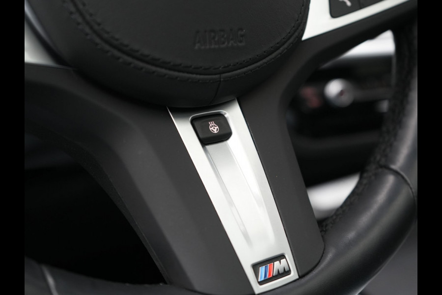 BMW X3 xDrive30e M Sport Plug In Hybrid 293pk Dealer O.H. PHEV | Trekhaak Af Fabriek | Panodak | Head Up | 360 Camera | Laser LED | 20"L.M | Lederen Sportstoelen Ventilatie &  Memory | Sfeerverlichting | Stoelen & Stuur Verwarmd | Aventurinrot III M