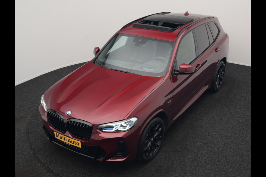 BMW X3 xDrive30e M Sport Plug In Hybrid 293pk Dealer O.H. PHEV | Trekhaak Af Fabriek | Panodak | Head Up | 360 Camera | Laser LED | 20"L.M | Lederen Sportstoelen Ventilatie &  Memory | Sfeerverlichting | Stoelen & Stuur Verwarmd | Aventurinrot III M