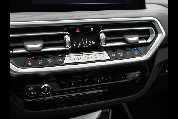 BMW X3 xDrive30e M Sport Plug In Hybrid 293pk Dealer O.H. PHEV | Trekhaak Af Fabriek | Panodak | Head Up | 360 Camera | Laser LED | 20"L.M | Lederen Sportstoelen Ventilatie &  Memory | Sfeerverlichting | Stoelen & Stuur Verwarmd | Aventurinrot III M