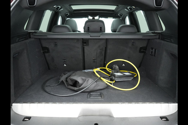 BMW X3 xDrive30e M Sport Plug In Hybrid 293pk Dealer O.H. PHEV | Trekhaak Af Fabriek | Panodak | Head Up | 360 Camera | Laser LED | 20"L.M | Lederen Sportstoelen Ventilatie &  Memory | Sfeerverlichting | Stoelen & Stuur Verwarmd | Aventurinrot III M