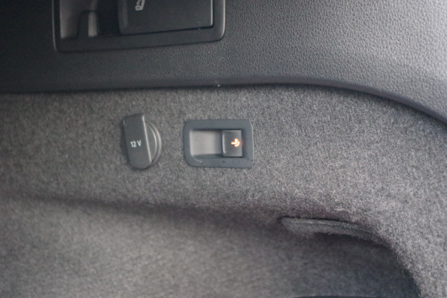 Volkswagen Passat Variant 1.4 TSI PHEV GTE BNS, Trekhaak, Panoramdak, Leder-Alcantara, Carplay