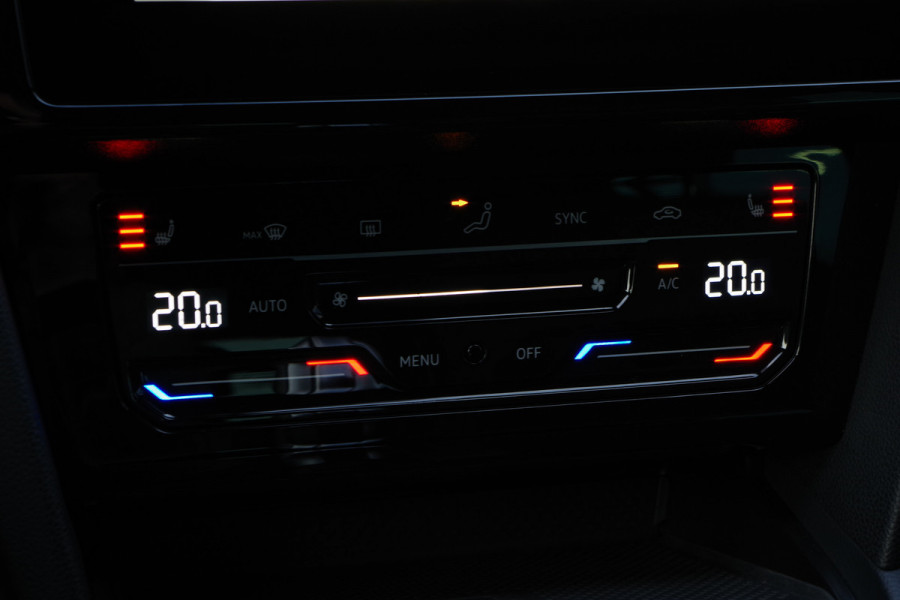 Volkswagen Passat Variant 1.4 TSI PHEV GTE BNS, Trekhaak, Panoramdak, Leder-Alcantara, Carplay