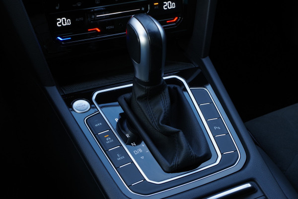 Volkswagen Passat Variant 1.4 TSI PHEV GTE BNS, Trekhaak, Panoramdak, Leder-Alcantara, Carplay