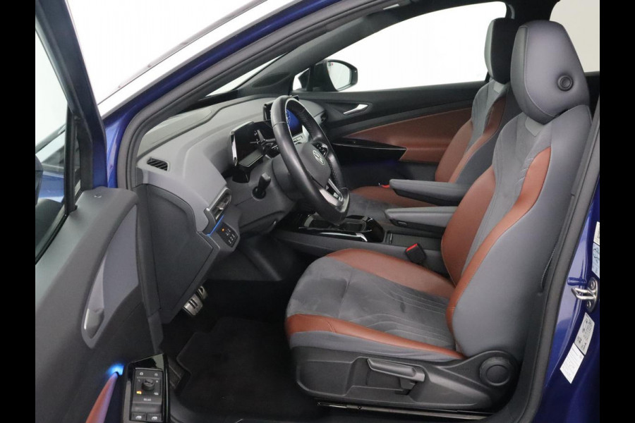 Volkswagen ID.4 First 77 kWh | Stoel & stuurverwarming | Camera | Carplay | Adaptive cruise | Half leder | 20'' | Navigatie | DAB | Sfeerverlichting