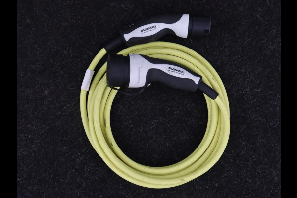 Volkswagen ID.4 First 77 kWh | Stoel & stuurverwarming | Camera | Carplay | Adaptive cruise | Half leder | 20'' | Navigatie | DAB | Sfeerverlichting