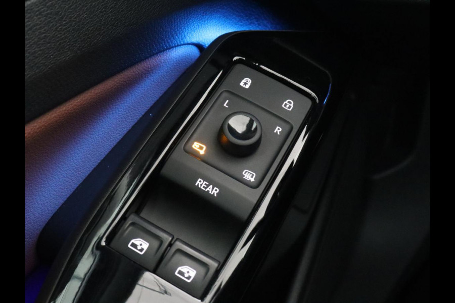 Volkswagen ID.4 First 77 kWh | Stoel & stuurverwarming | Camera | Carplay | Adaptive cruise | Half leder | 20'' | Navigatie | DAB | Sfeerverlichting