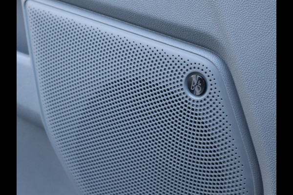 Ford Transit Custom E-Transit 65 kWh 218 pk Limited L2 Lang 340 - B&O Sound - Winter pakket