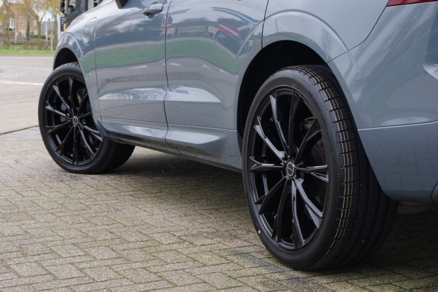 Volvo XC60 2.0 T6 Plug-in hybrid AWD 350 PK Plus Dark, Panoramadak, Luchtvering, Keyless, Memory, Carplay