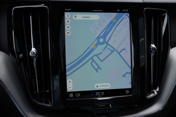 Volvo XC60 2.0 T6 Plug-in hybrid AWD 350 PK Plus Dark, Panoramadak, Luchtvering, Keyless, Memory, Carplay