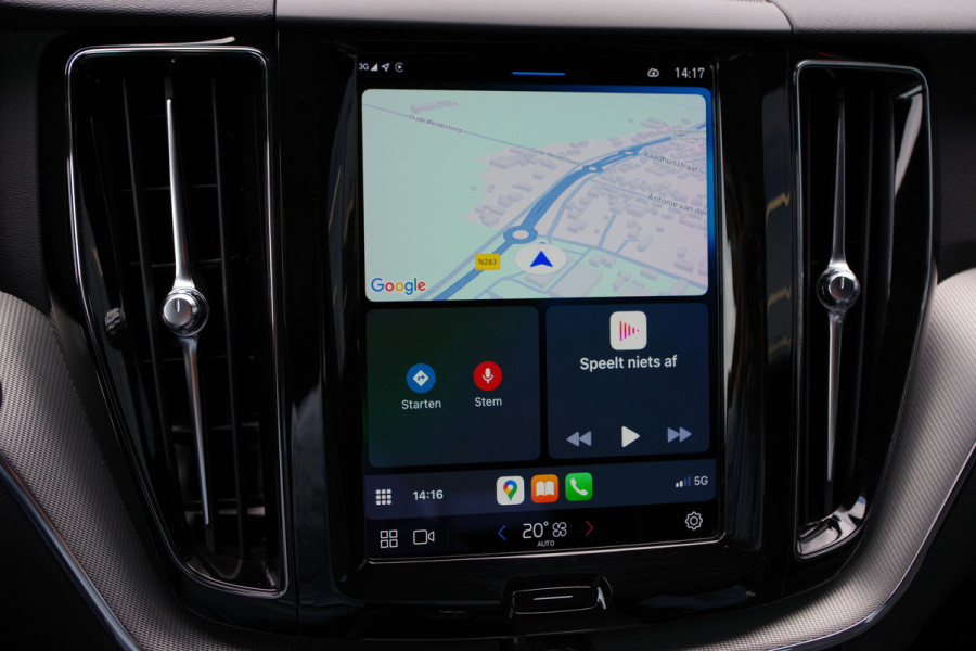 Volvo XC60 2.0 T6 Plug-in hybrid AWD 350 PK Plus Dark, Panoramadak, Luchtvering, Keyless, Memory, Carplay