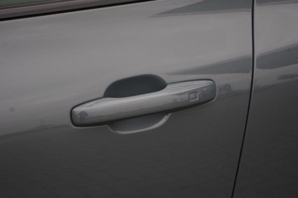 Volvo XC60 2.0 T6 Plug-in hybrid AWD 350 PK Plus Dark, Panoramadak, Luchtvering, Keyless, Memory, Carplay