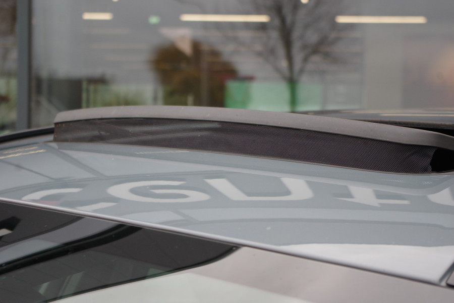 Volvo XC60 2.0 T6 Plug-in hybrid AWD 350 PK Plus Dark, Panoramadak, Luchtvering, Keyless, Memory, Carplay