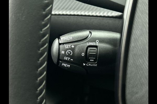 Peugeot e-208 EV Active 50 kWh | Navigatie | Apple Carplay/Android Auto | Cruise Control | Parkeer sensoren